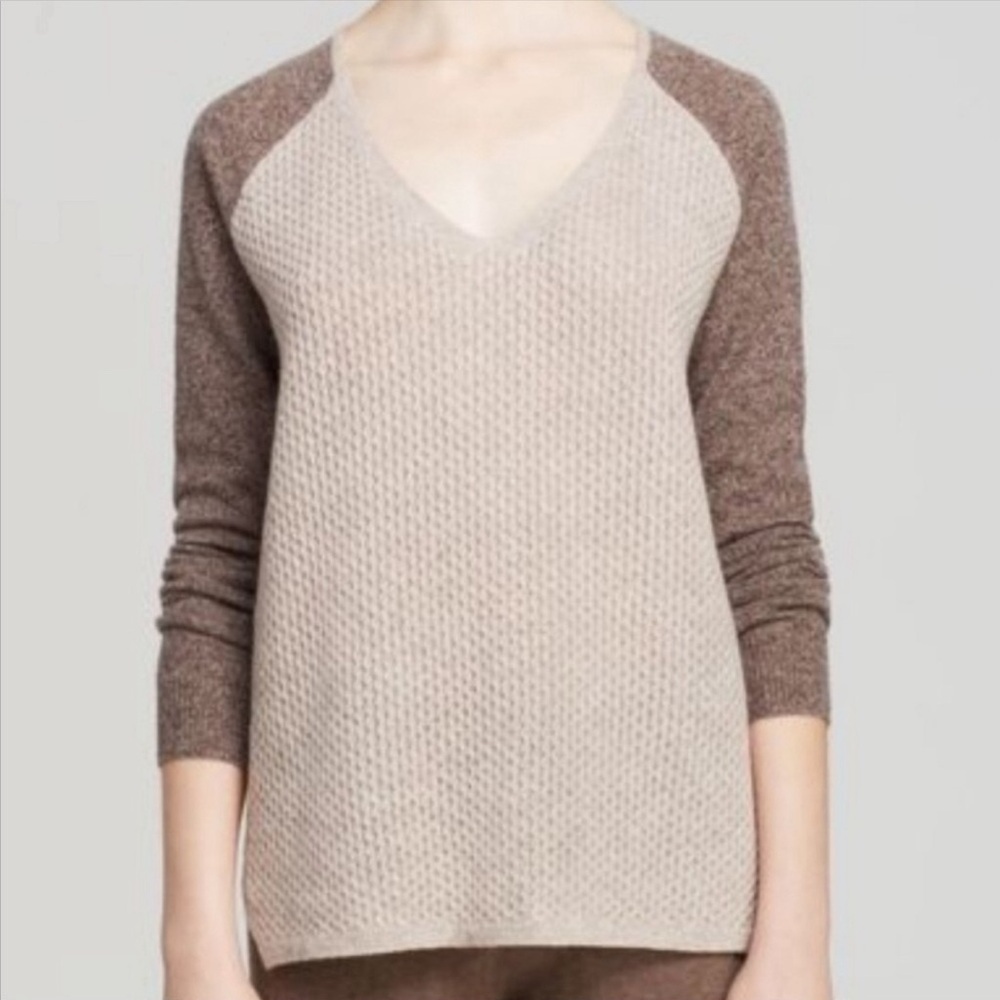 Theory | Tarledia HM Lofty 100% Cashmere‎ V-Neck Sweater - Size P/TP (XS)